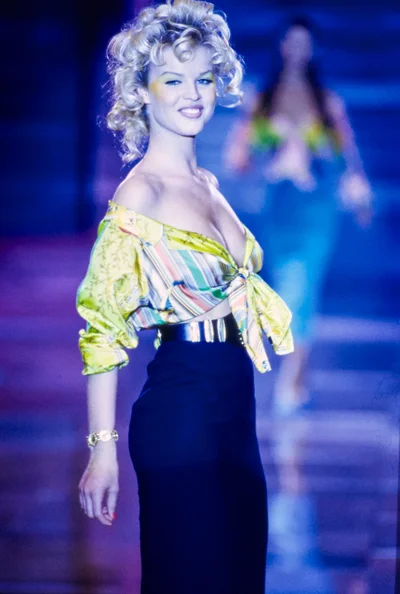 Look 15